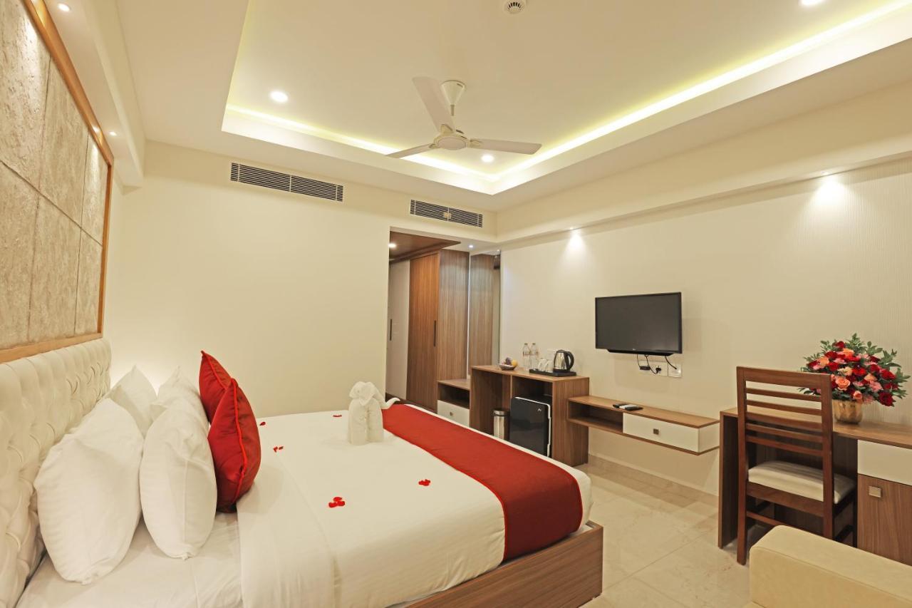 Hotel Krishnavalsam Regency Guruvāyūr Exterior foto